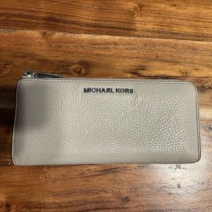 Grey Michael Kors wallet! Like new!